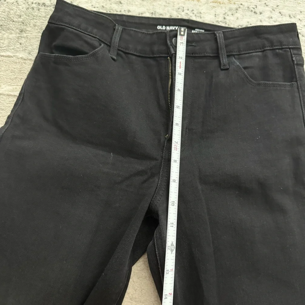 Like 🆕 Old Navy classic black high rise straight leg jeans
